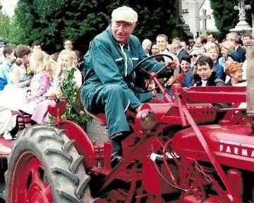 René et les tracteurs rouges