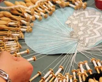 Atelier dentelle main
