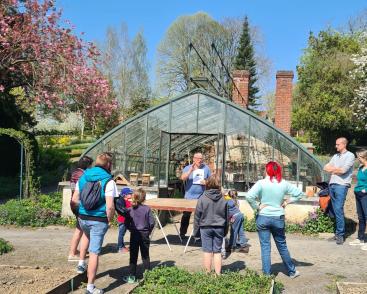Balade commentée " À la rencontre des abeilles "