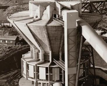 Tours et détours : Le circuit louvroilien des industries